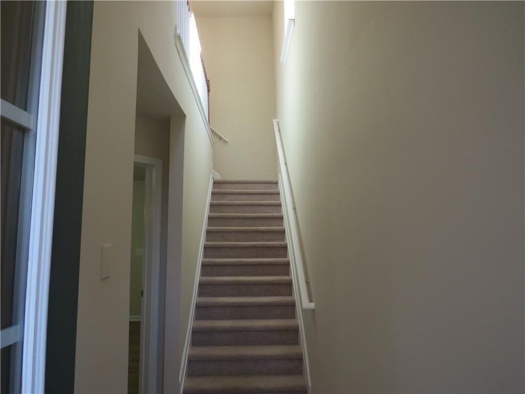 2240 Landing Ridge Dr #61 - Photo 2 of 11