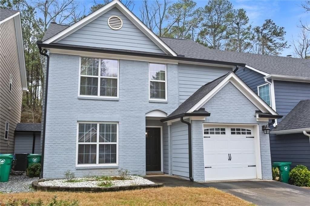 1464 Gates Cir Se - Photo 2 of 26