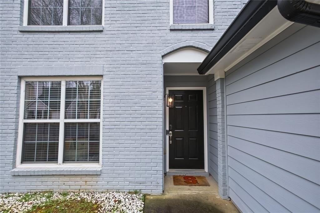 1464 Gates Cir Se - Photo 4 of 26