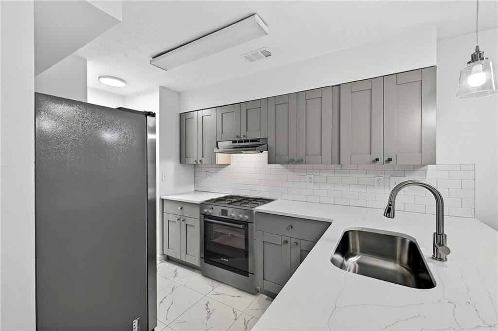 6716 Colchester Pl - Photo 6 of 23