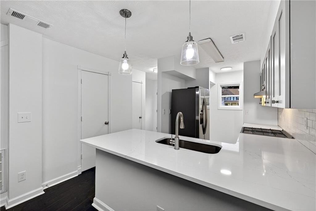 6716 Colchester Pl - Photo 7 of 23