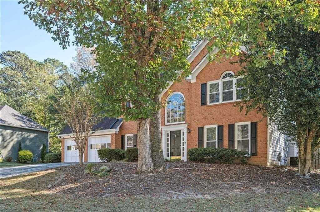 1427 Fenwick Dr Sw - Photo 2 of 17