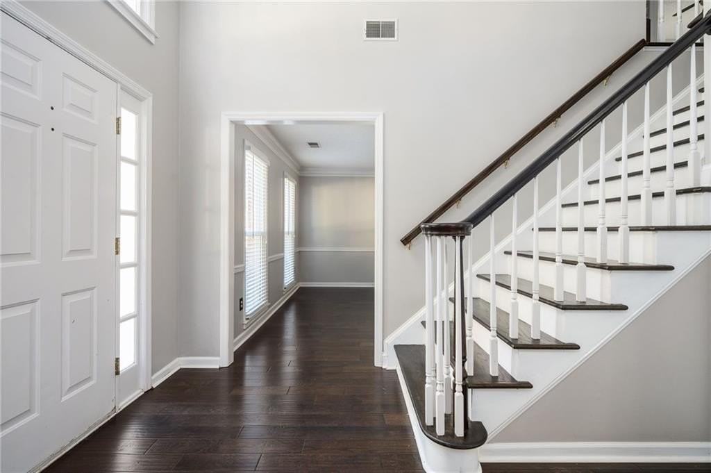 1427 Fenwick Dr Sw - Photo 4 of 17