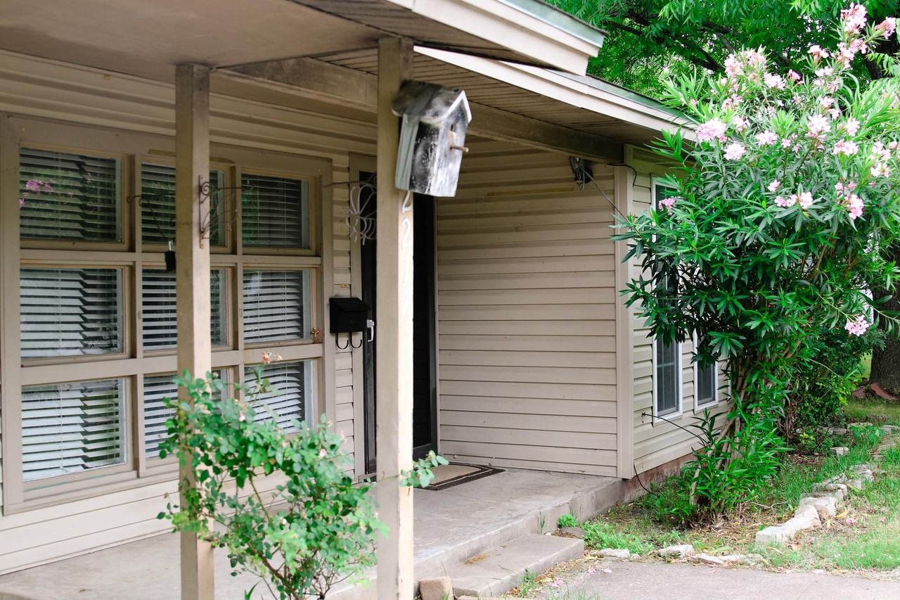 2217 N 41st St #1 - Photo 2 of 11