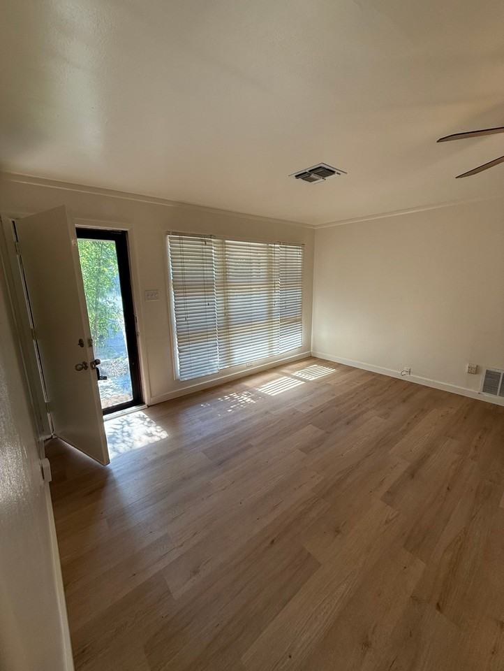 2217 N 41st St #1 - Photo 3 of 11