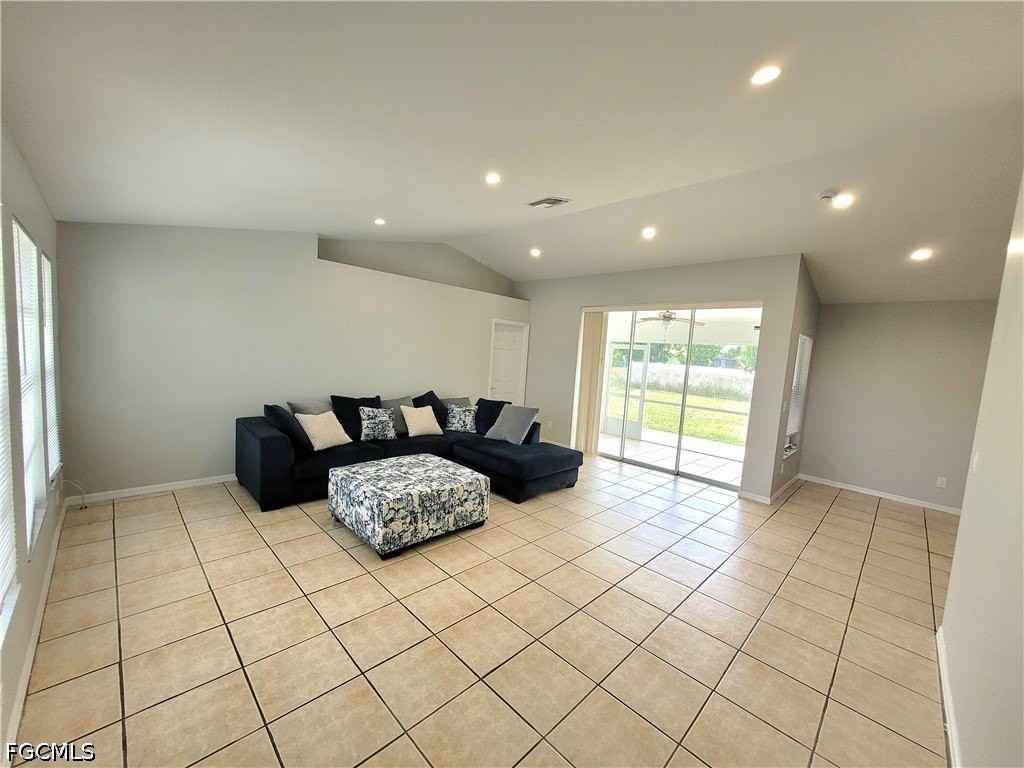 4102 Sw 14th Ave - Photo 4 of 19