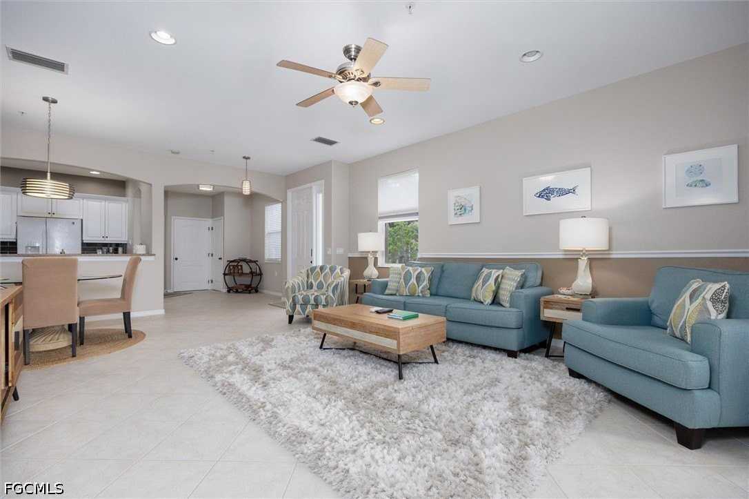 3240 Cottonwood Bnd Apt 201 - Photo 7 of 45