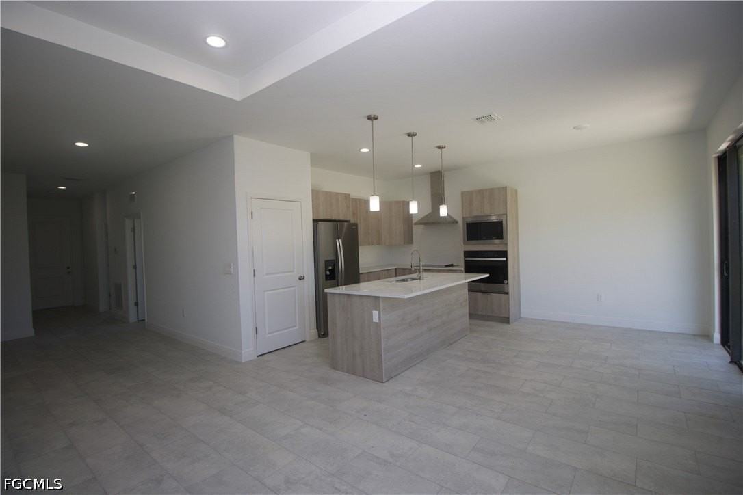 8002 Spice Ct - Photo 6 of 39