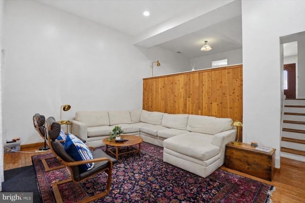 102 Eaton Dr - Photo 6 of 19