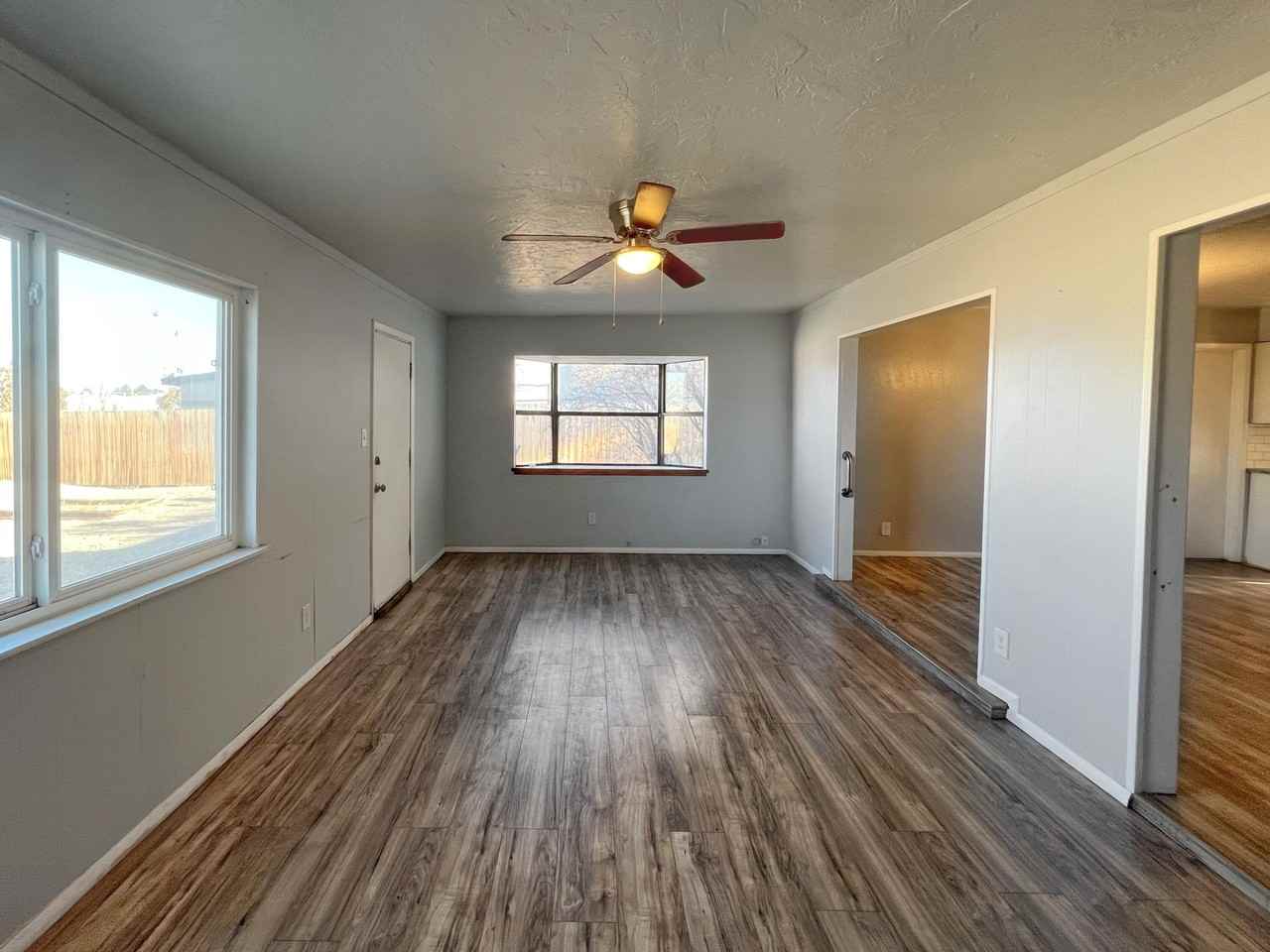 12509 Nambe Ave Ne - Photo 4 of 20