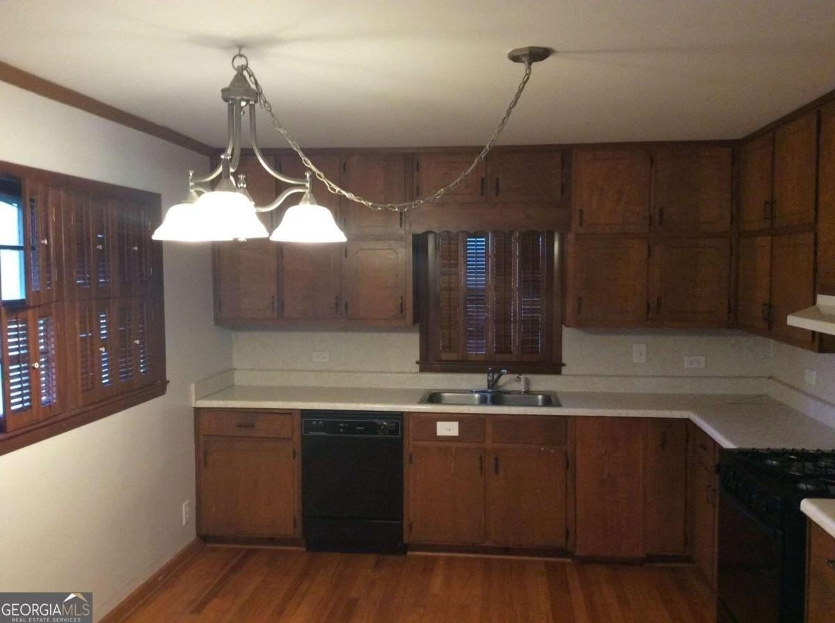 209 Decatur Rd - Photo 4 of 25