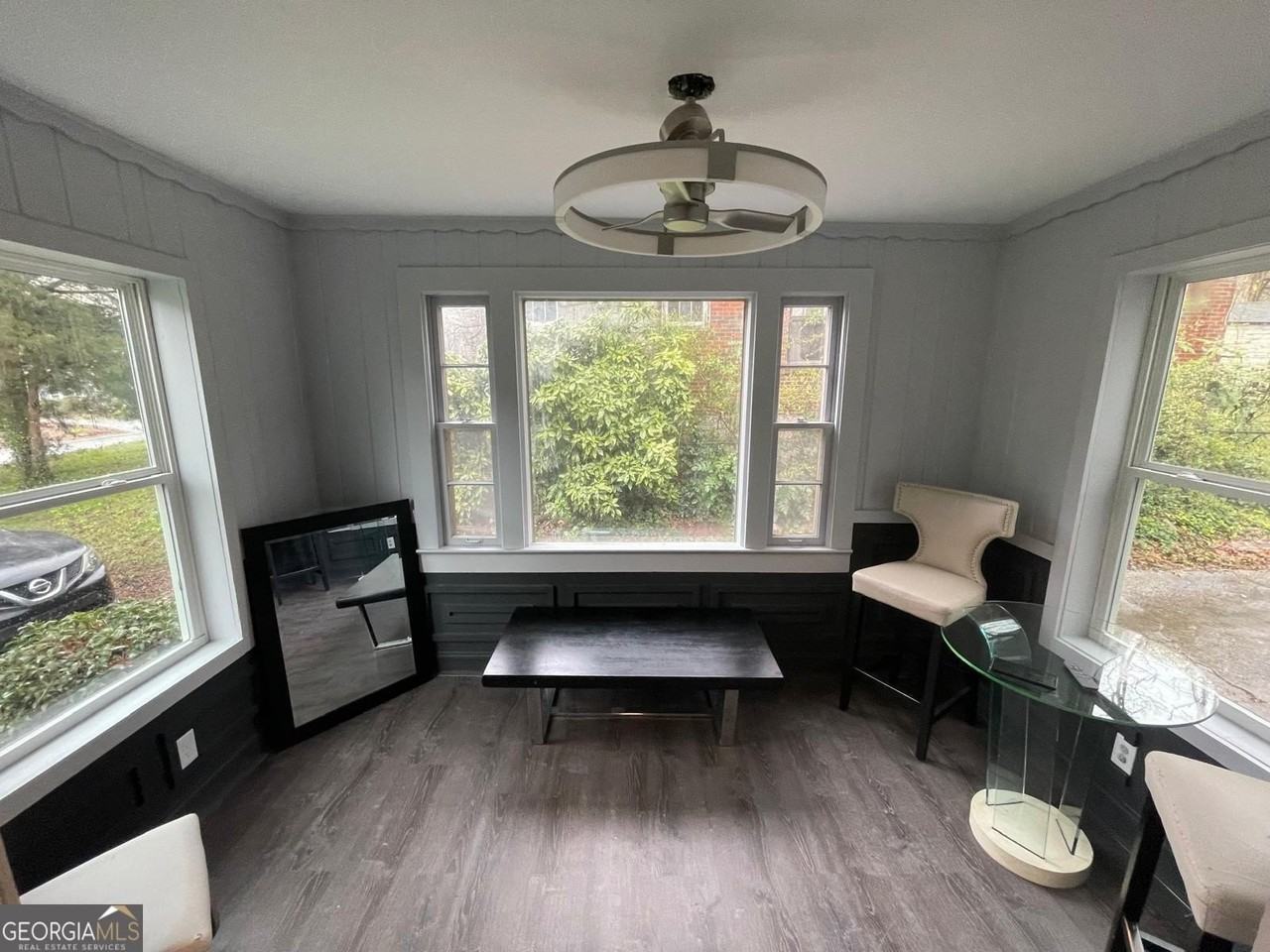 1914 Montrose Dr - Photo 7 of 20