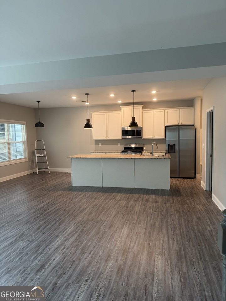 1120 Riverwalk Manor Dr - Photo 3 of 27