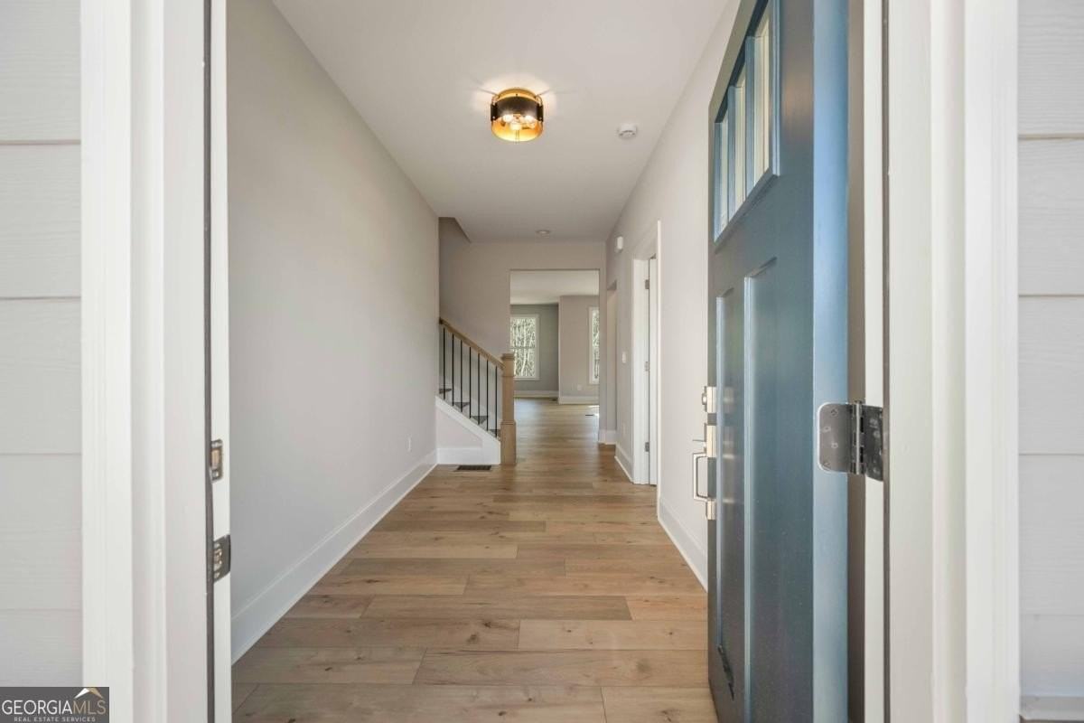 126 Spaulding Ln - Photo 5 of 48