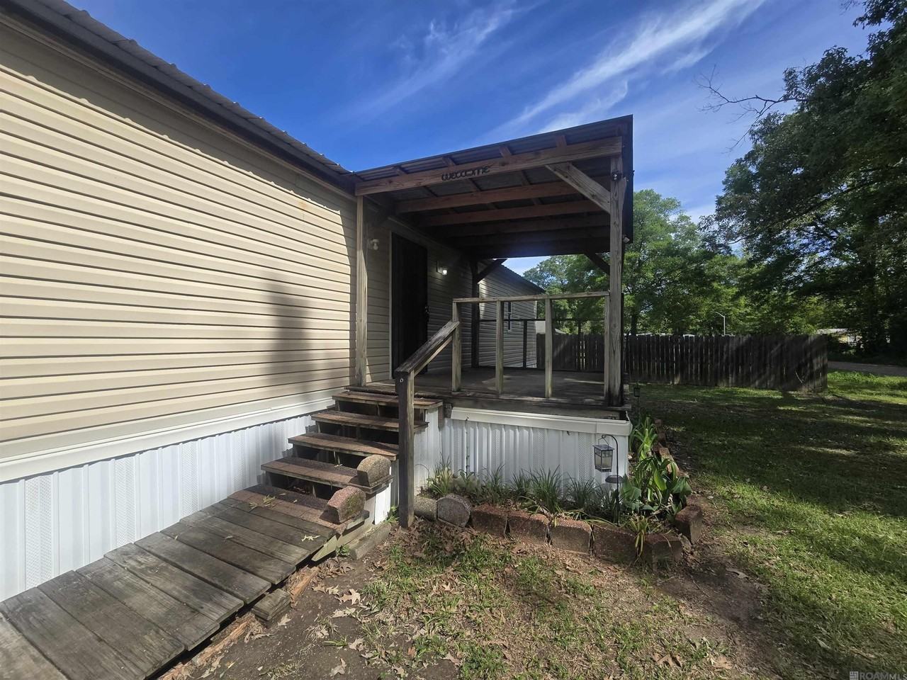 31235 Rosewood Ave - Photo 2 of 21