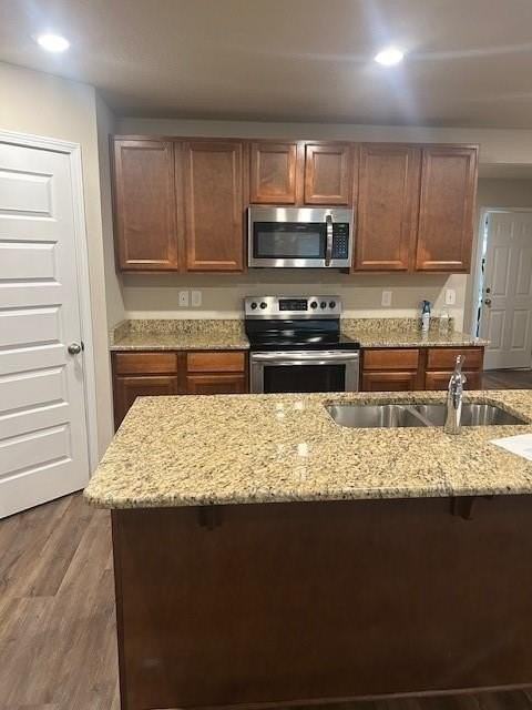 1718 Calgary Dr W - Photo 5 of 20