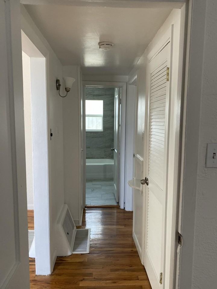 613 Olson St - Photo 5 of 28