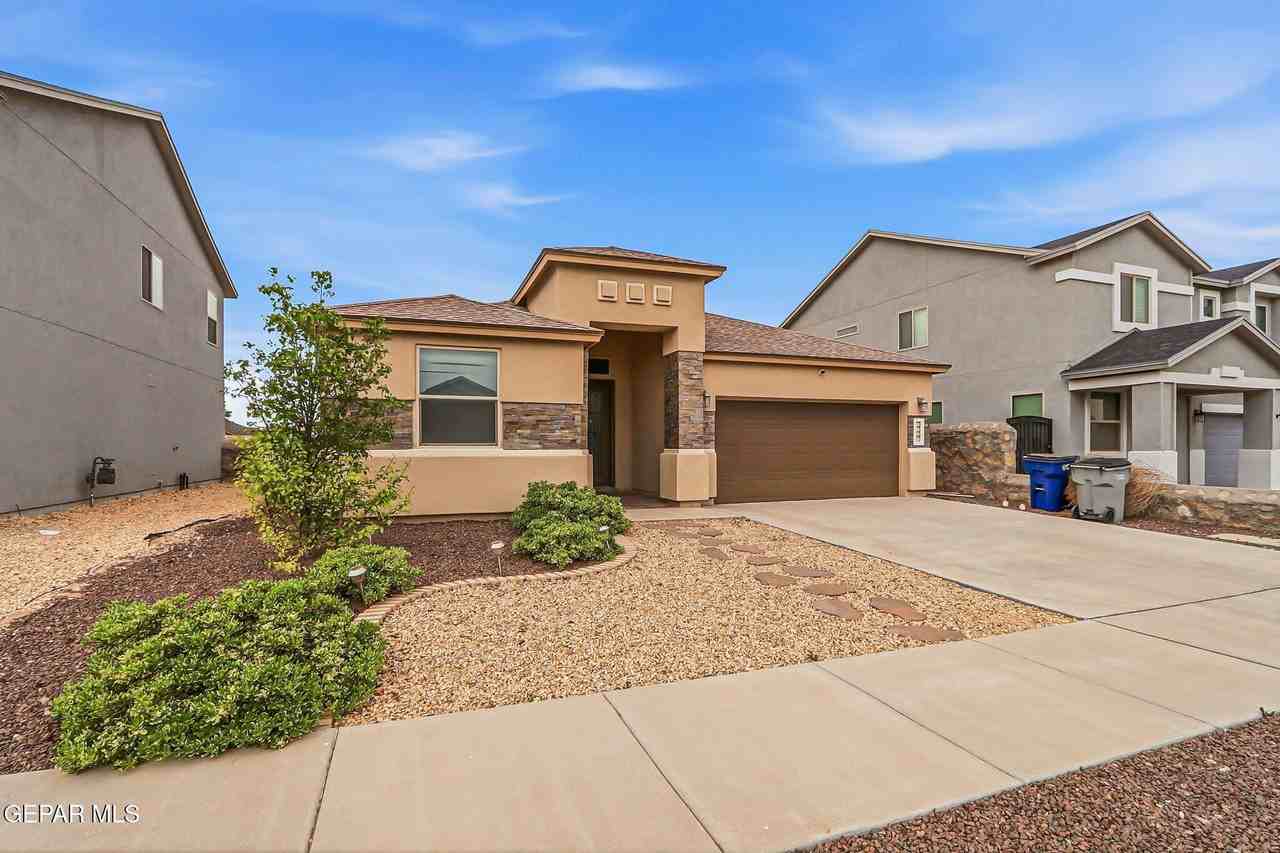 4717 Christian Azcarate St - Photo 2 of 33