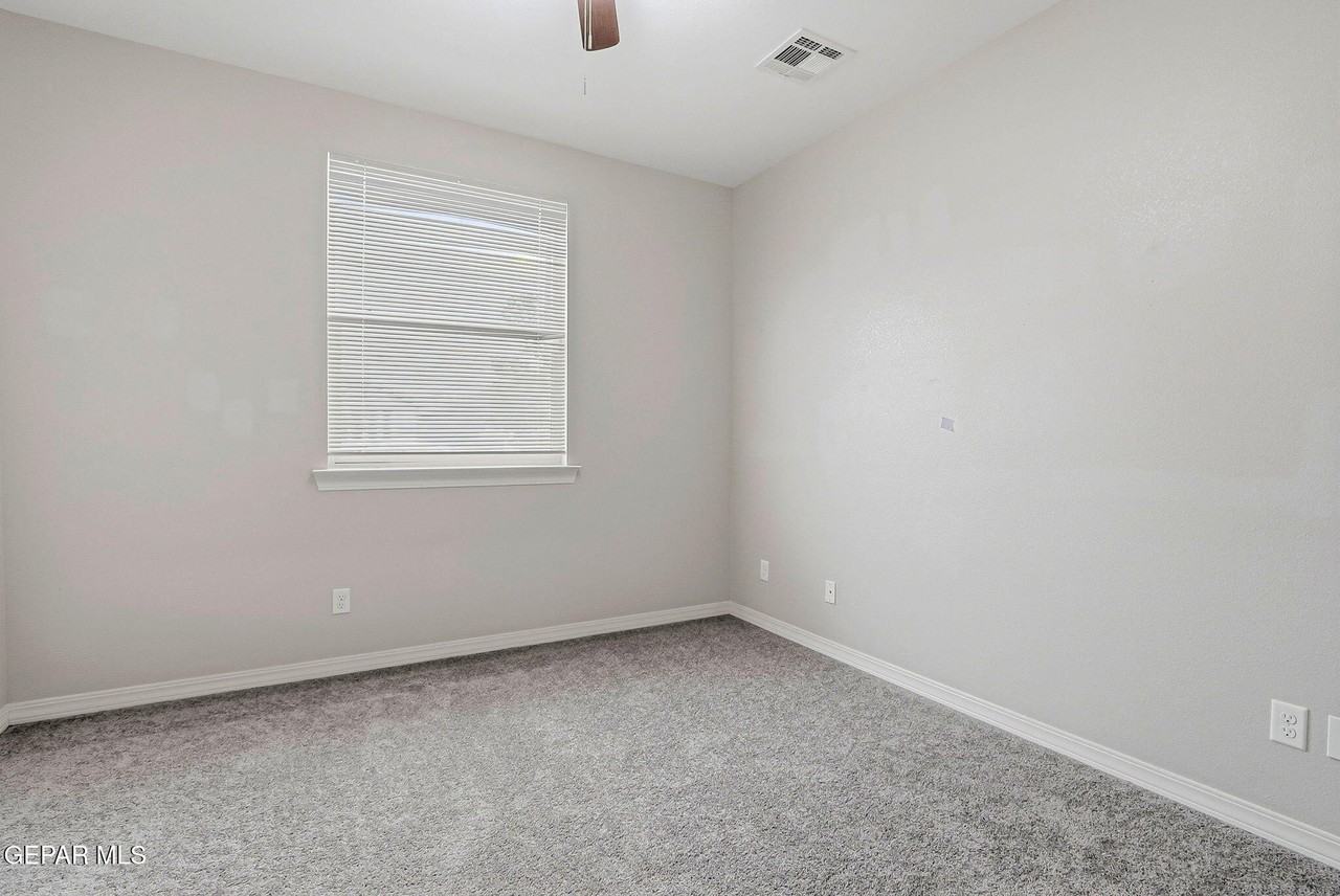 4717 Christian Azcarate St - Photo 6 of 33