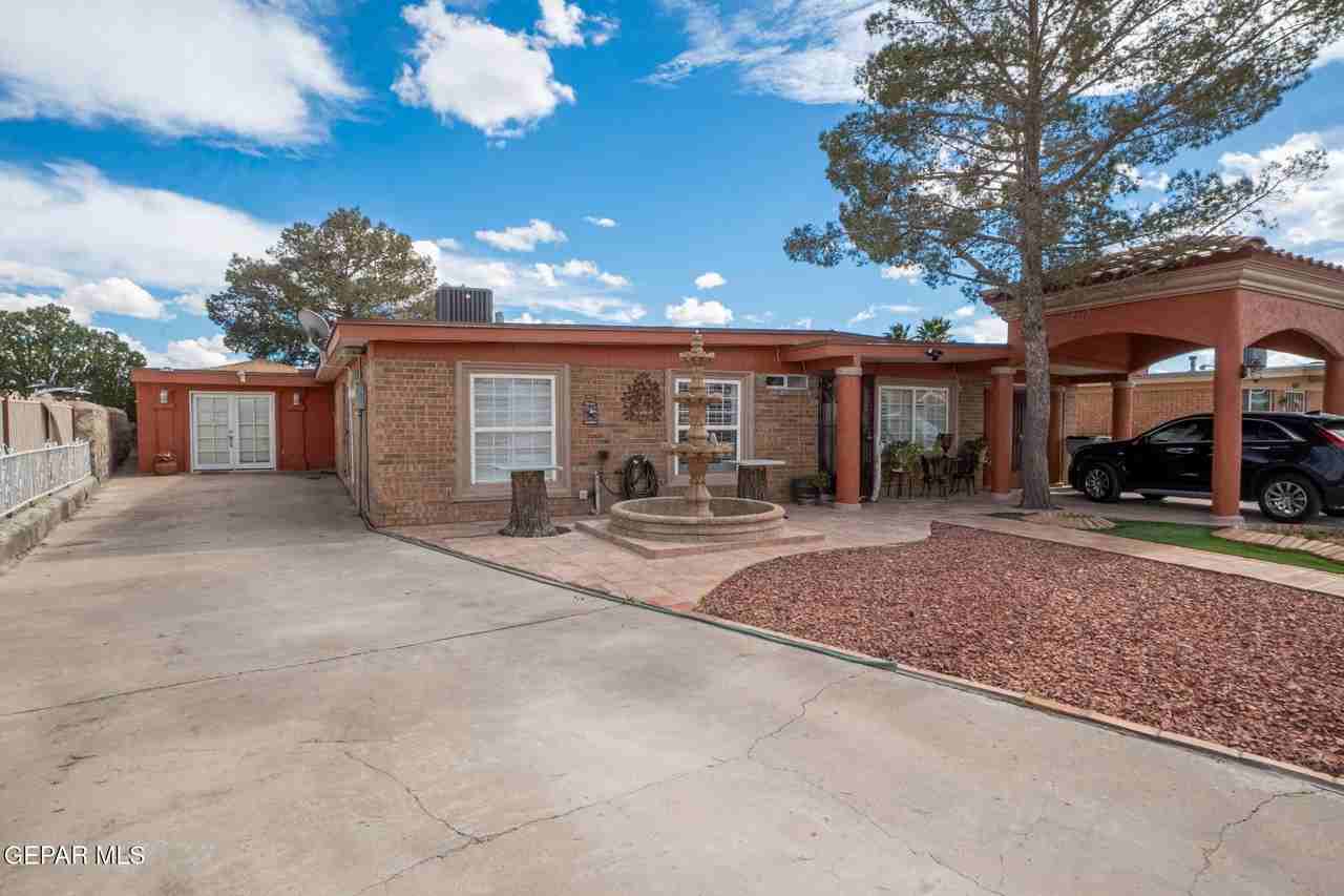 604 Haverhill Rd Unit B - Photo 2 of 19