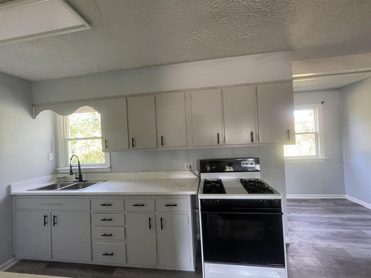 3852 Sandusky St #1 - Photo 3 of 5