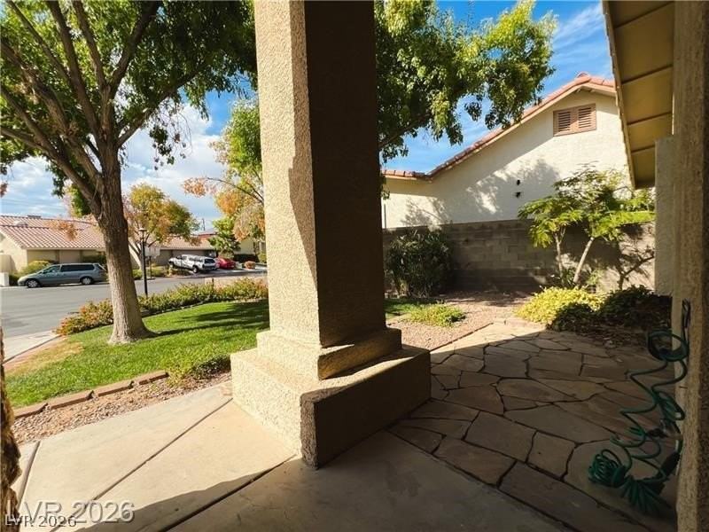 1460 Covelo Ct - Photo 4 of 50