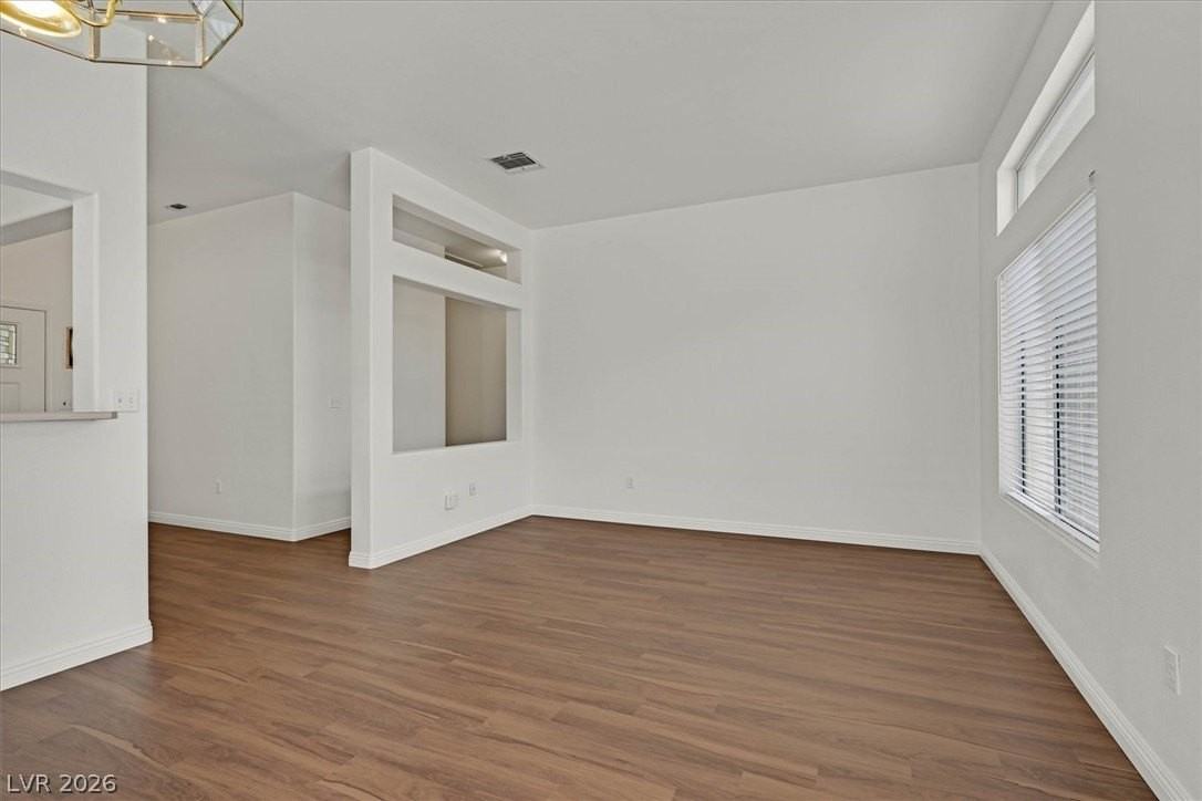 2112 Joy Creek Ln - Photo 5 of 40