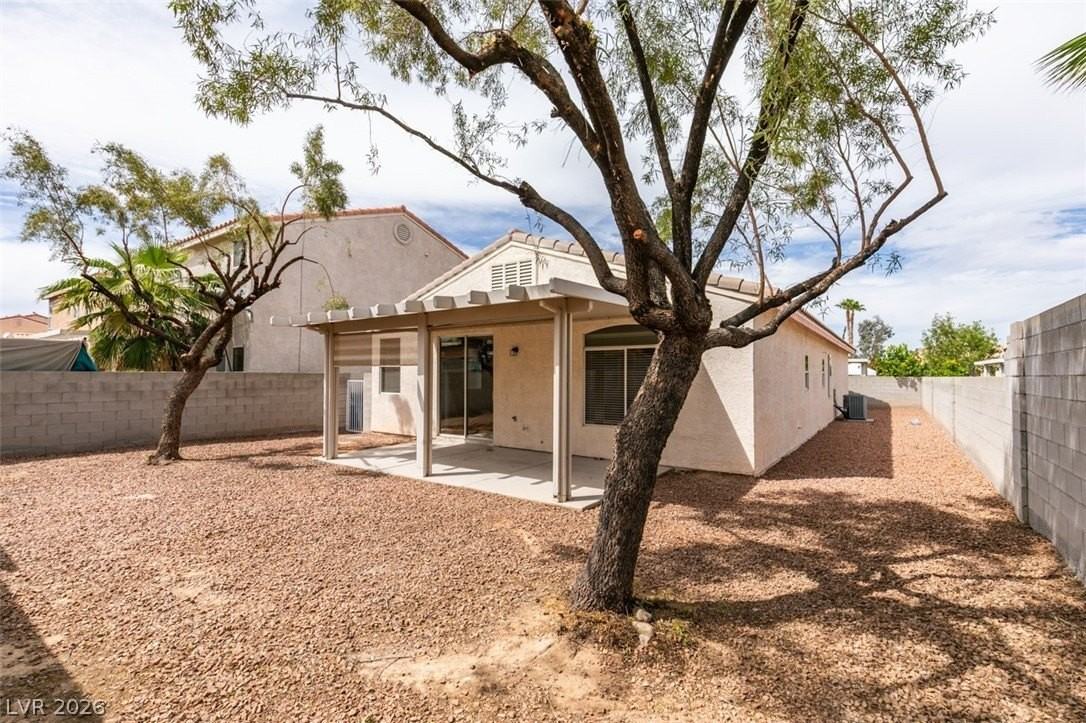 1059 Country Skies Ave - Photo 2 of 44