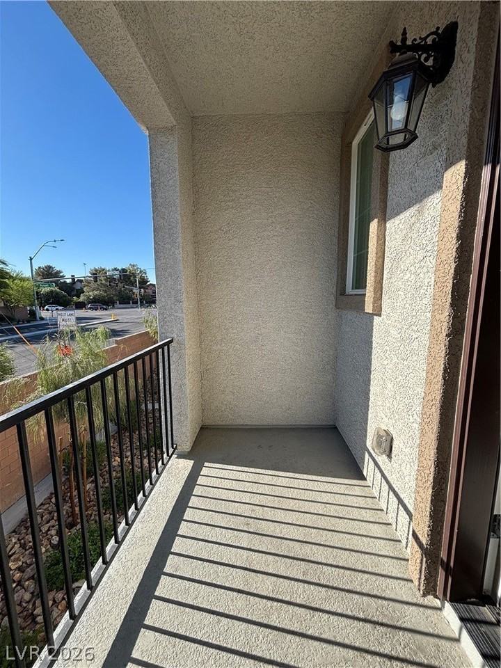 5672 Sartorial St - Photo 7 of 30