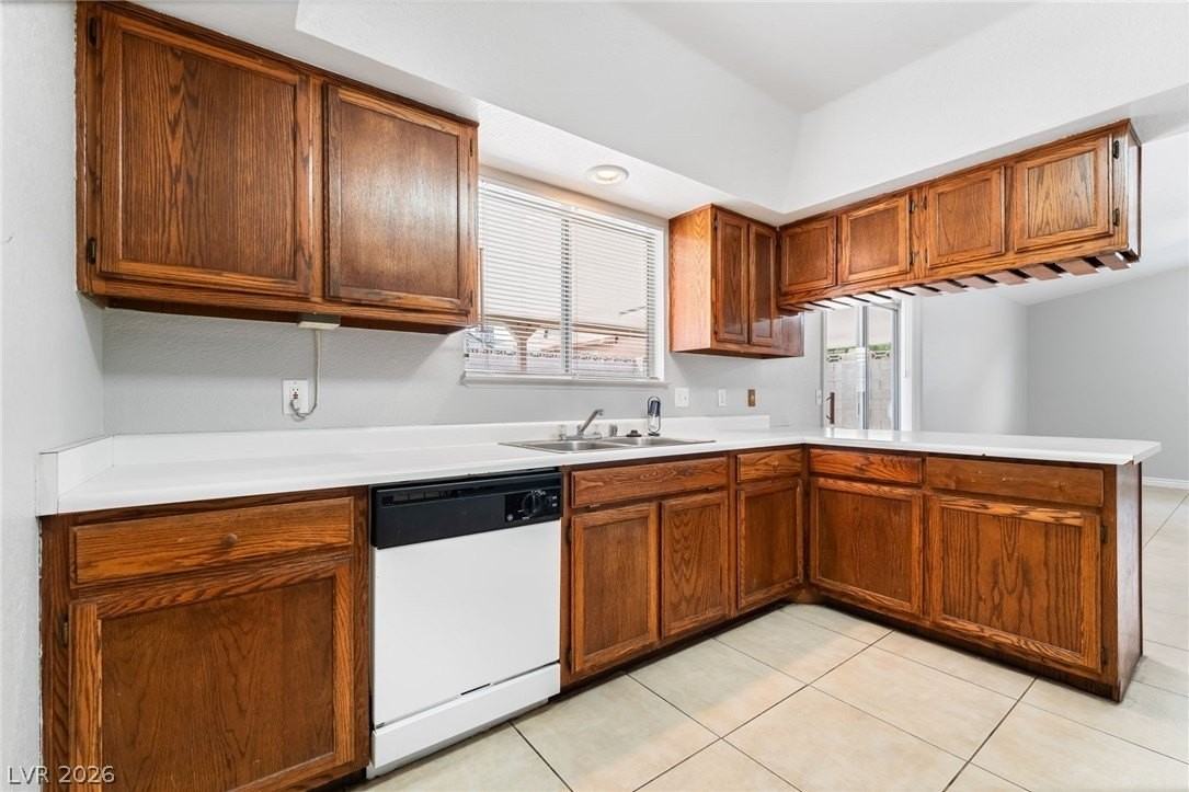 6513 Capricorn Dr - Photo 7 of 31