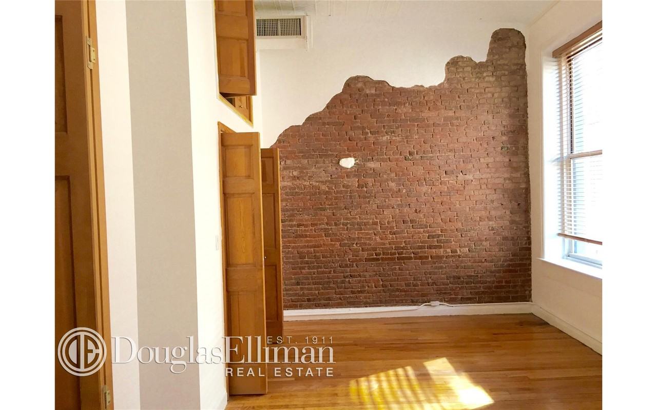 46 Walker St #5 - Photo 2 of 9