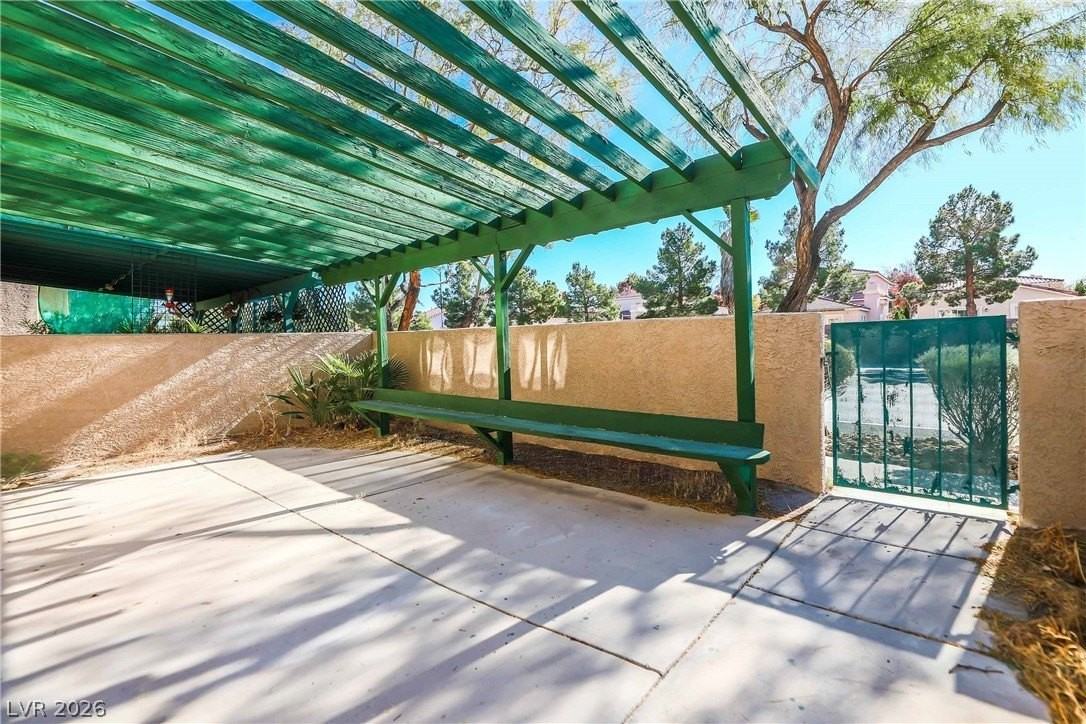 5779 Ritter Ln - Photo 3 of 37