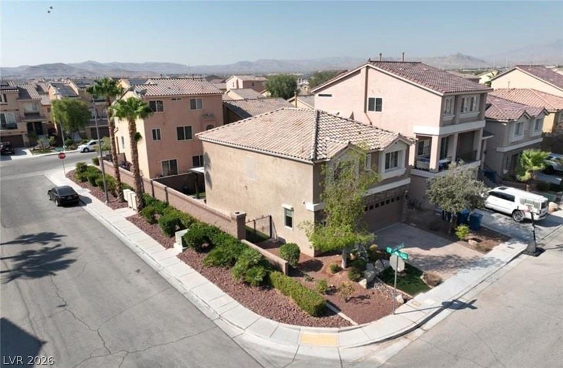 5945 Lambert Bridge Ave - Photo 2 of 26