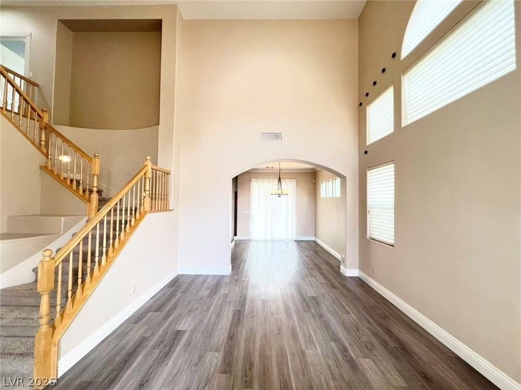 625 Jade Cliffs Ln - Photo 5 of 37