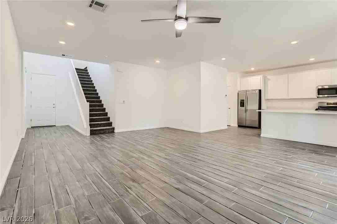 4208 Bayley Skye Ave - Photo 6 of 32