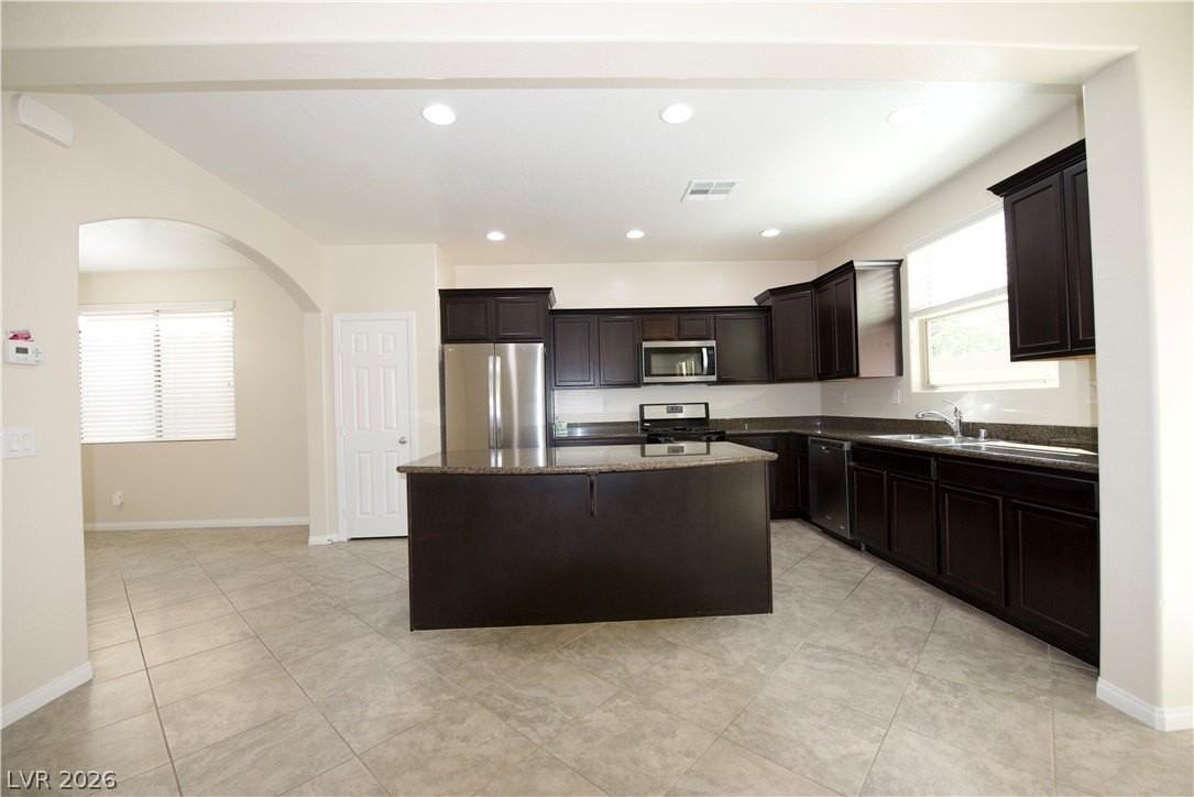 371 Woodland Moss Rd - Photo 5 of 45