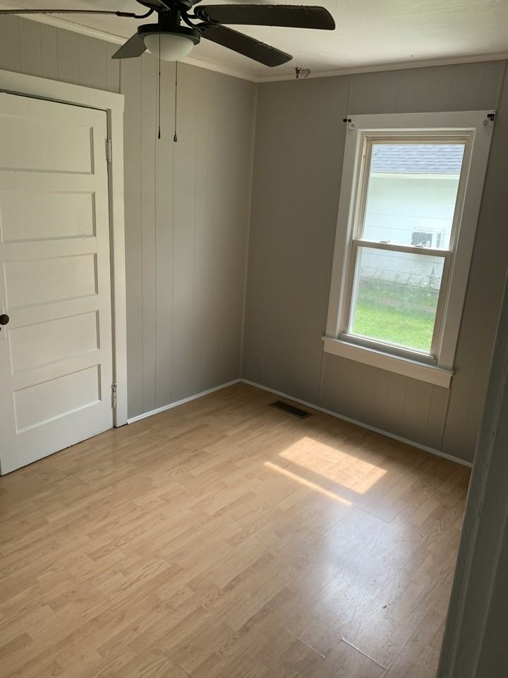 1236 Oliver St #1 - Photo 6 of 9