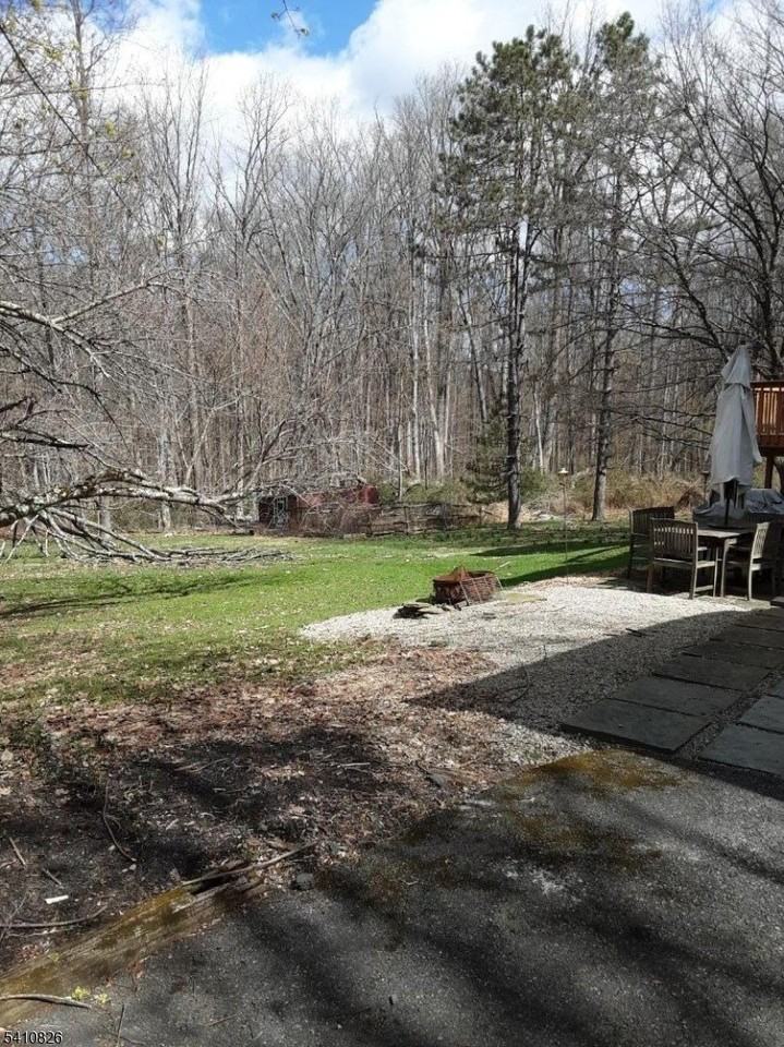 309 Mountain Lake Rd - Photo 2 of 9