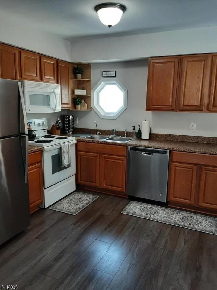 309 Mountain Lake Rd - Photo 7 of 9