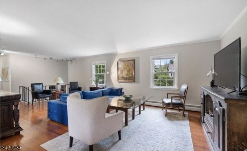 4 Jensen Ct - Photo 5 of 13