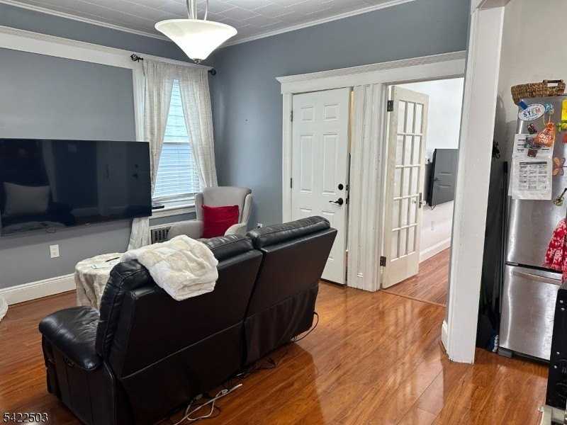 70 Arthur St #2 - Photo 4 of 20