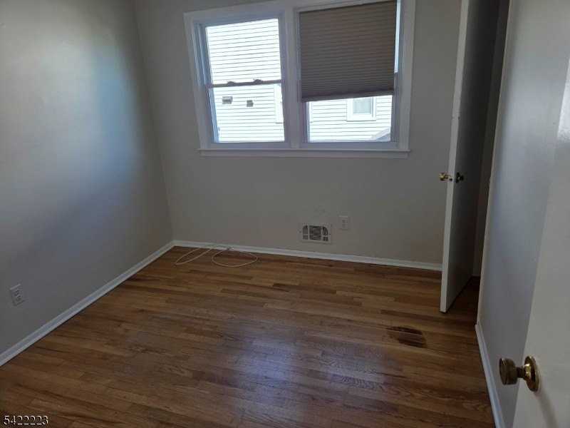 46 N 8th St #1 - Photo 4 of 8