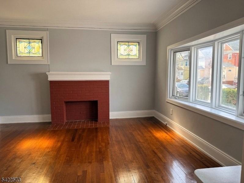 736 Eaton St - Photo 4 of 19