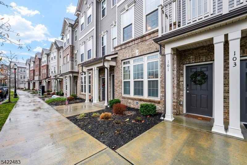 101 Robeson St - Photo 2 of 20