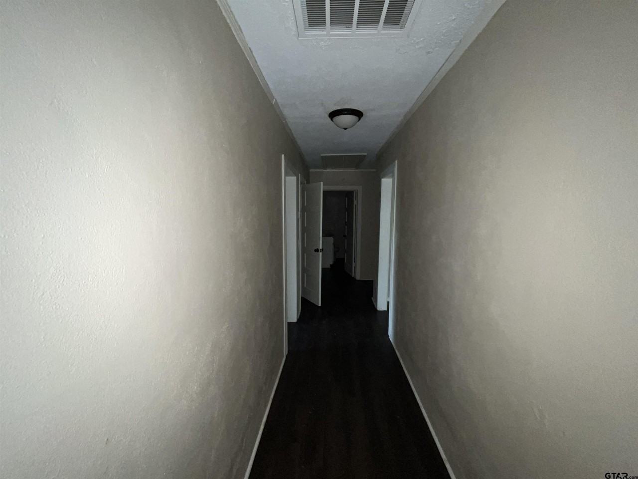 108 N Church St - Photo 5 of 25