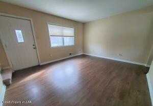 33 Park St - Photo 3 of 14