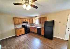 33 Park St - Photo 5 of 14