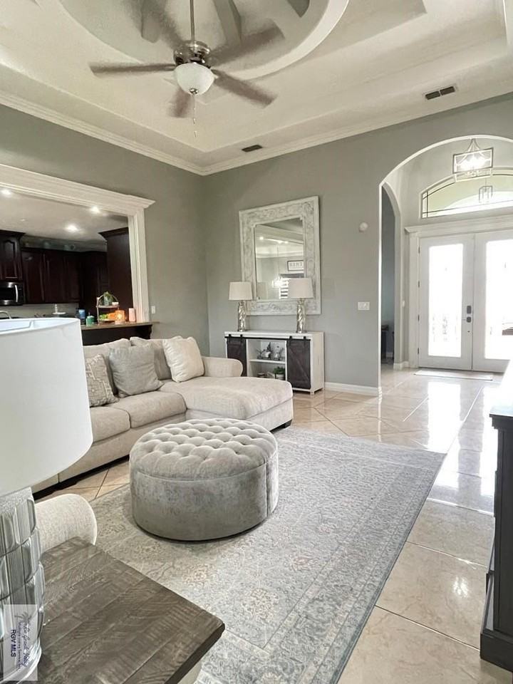 128 Alvarez Ct - Photo 4 of 16