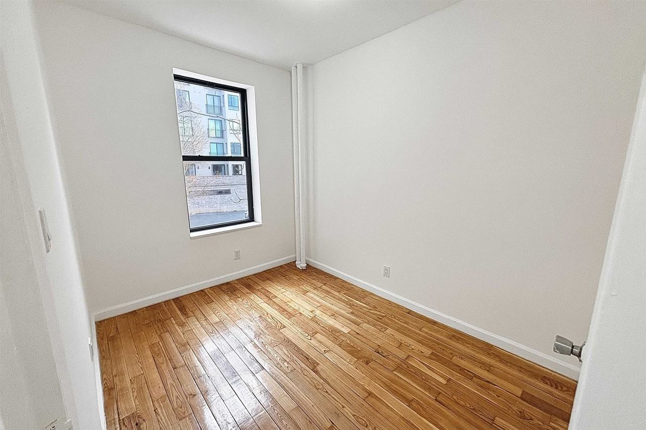 35 Rock St #25 - Photo 7 of 25