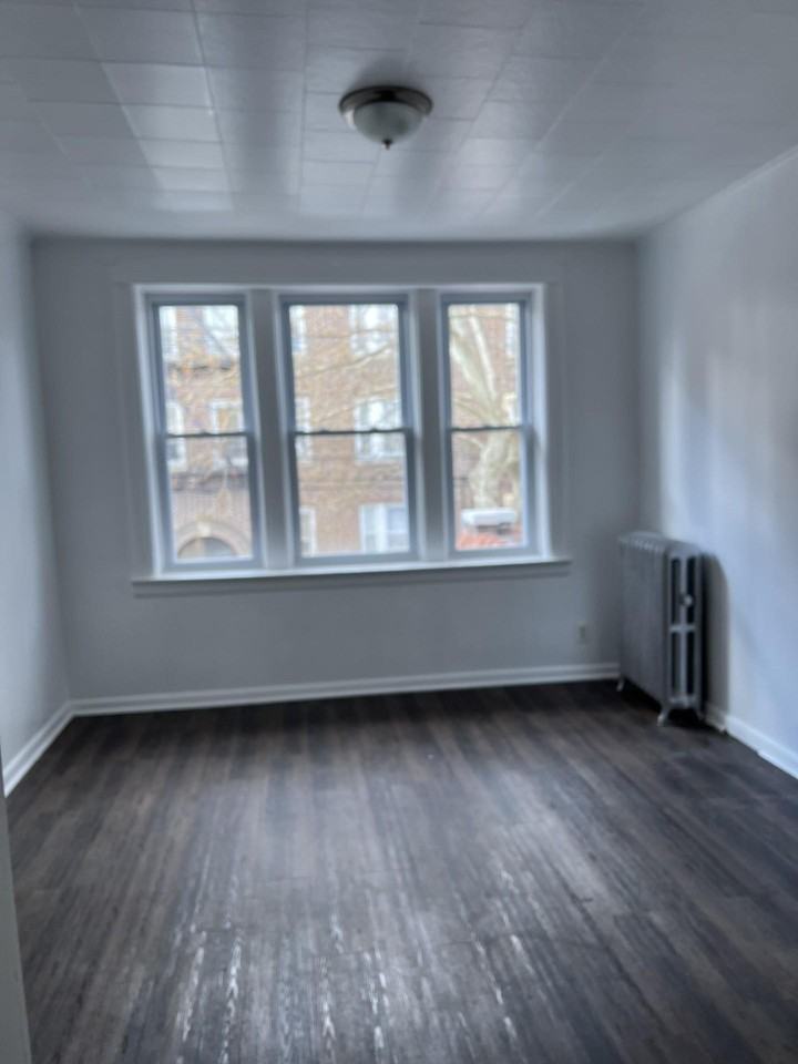 110 67th St - Photo 4 of 13